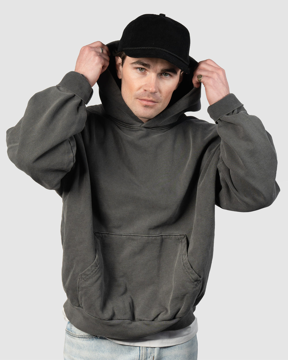 Relaxed Corduroy Snapback - Black